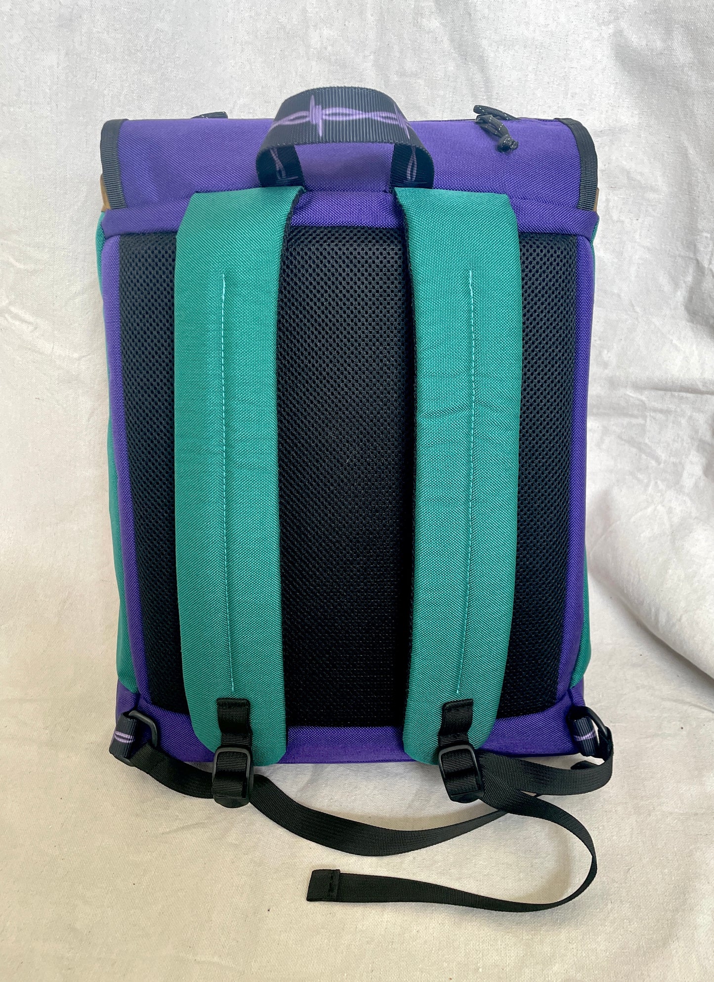 Worn Path Duality Backpack- Multiple Colors